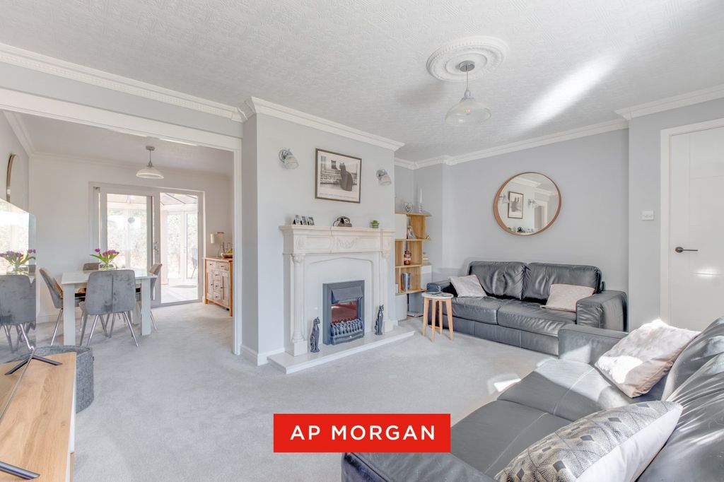 Property photo 2 of 17 Picture No. 10