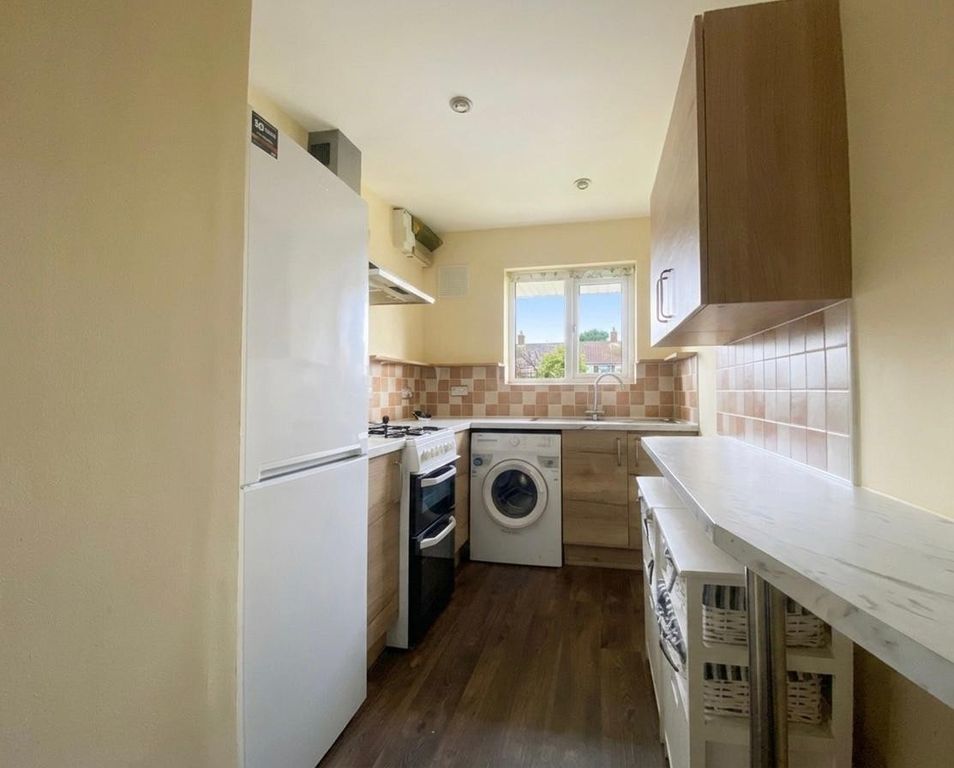 Property photo 2 of 4