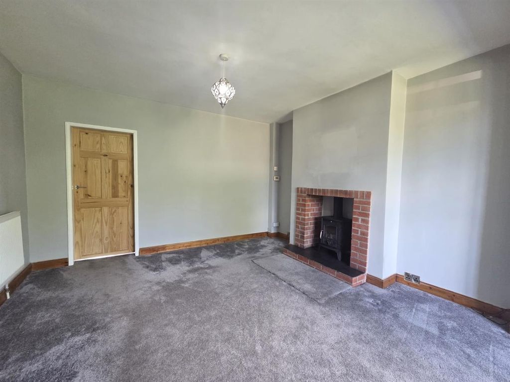 Property photo 2 of 20 3E3937dc-c404-4A3d-Ad13-53196582E766.Jpeg