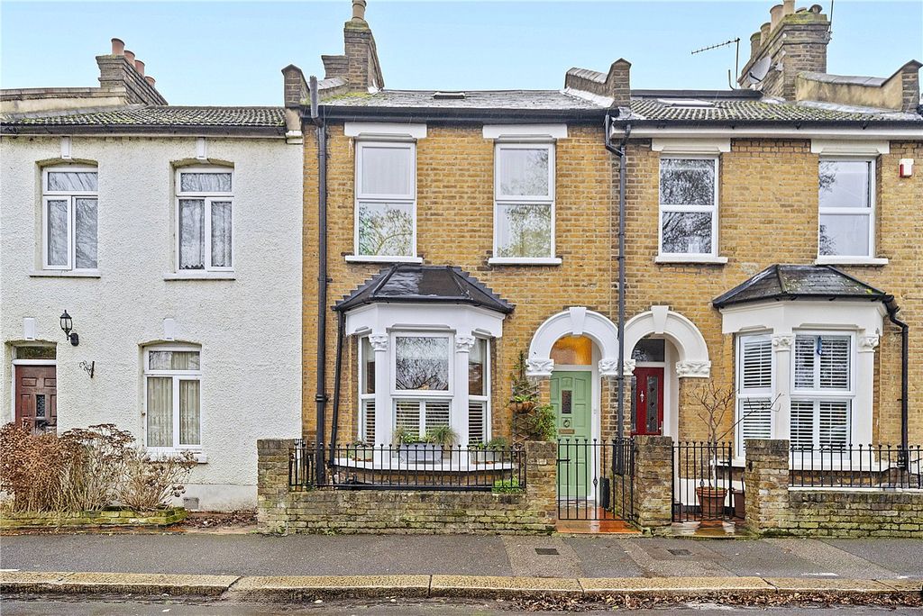 Property photo 1 of 19 Picture No. 02