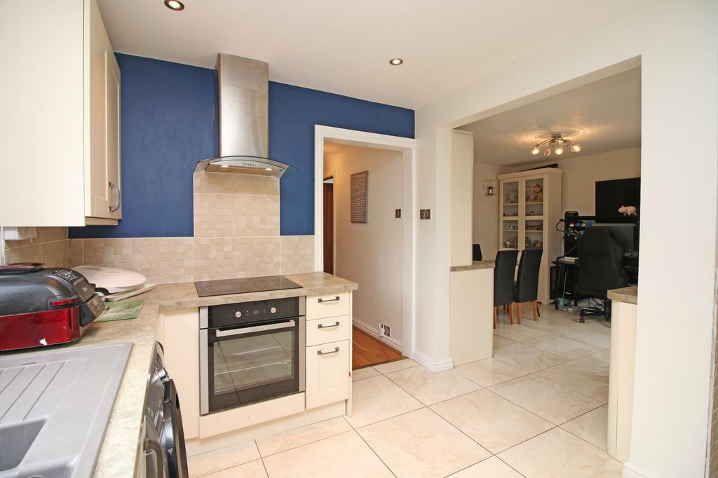 Property photo 3 of 30