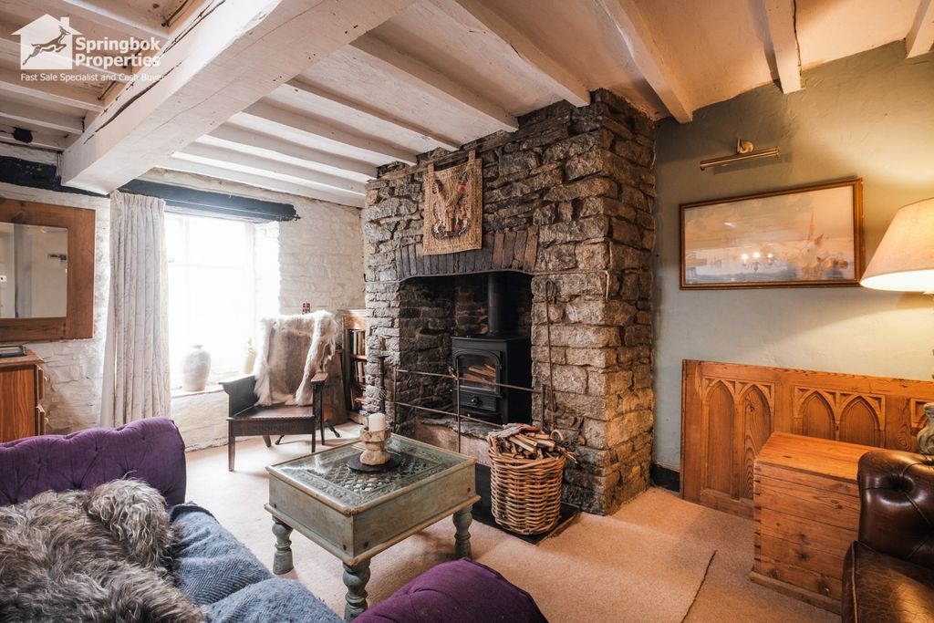 Property photo 3 of 17 Image 2