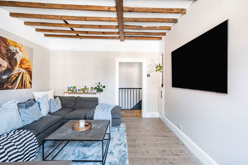 Property photo 2 of 16 21_86065