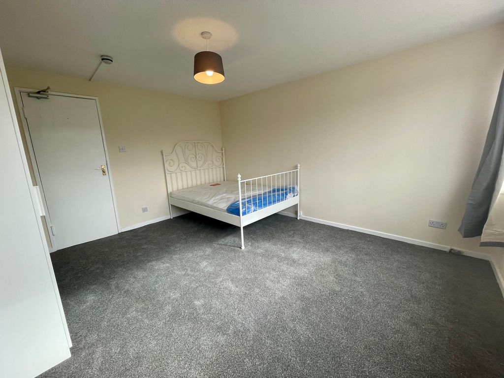 Property photo 1 of 8 Annex