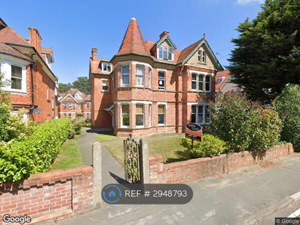 Property photo 1 of 9 Street View