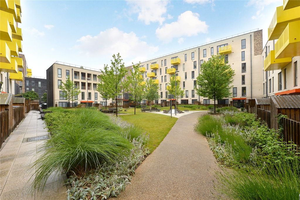 Property photo 3 of 7 Exterior