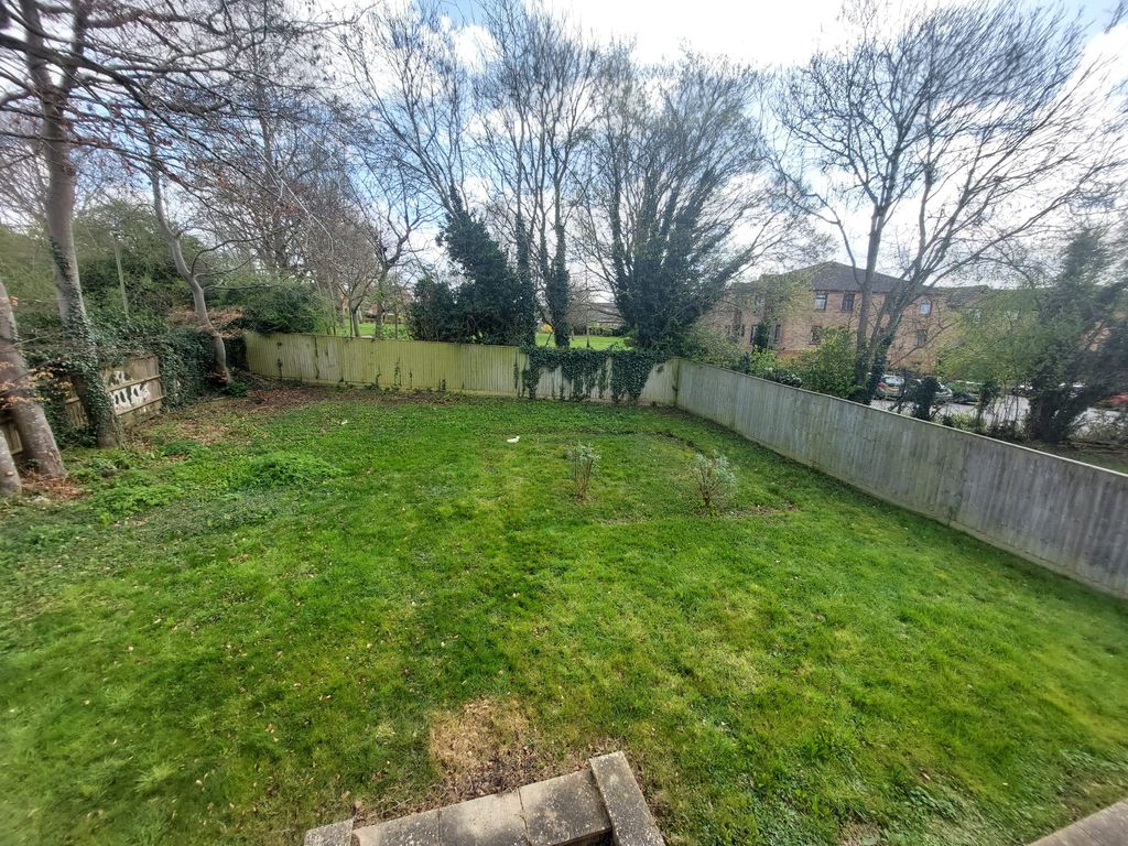 Property photo 3 of 14