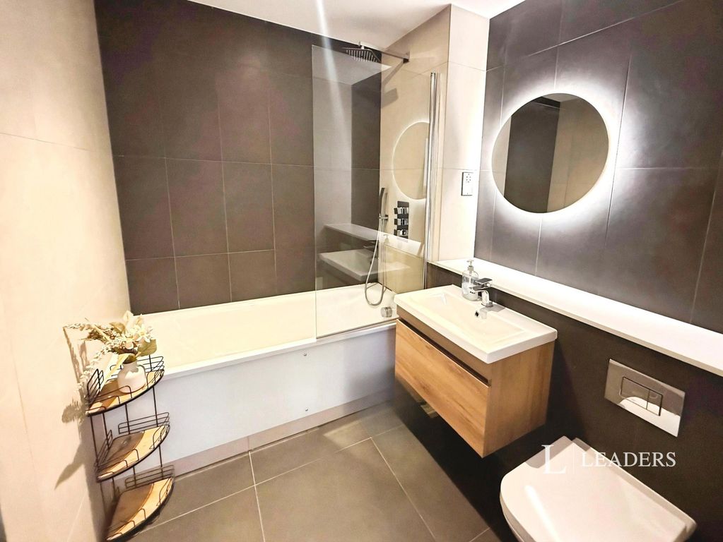 Property photo 3 of 6 Pbox-Img.Jpg