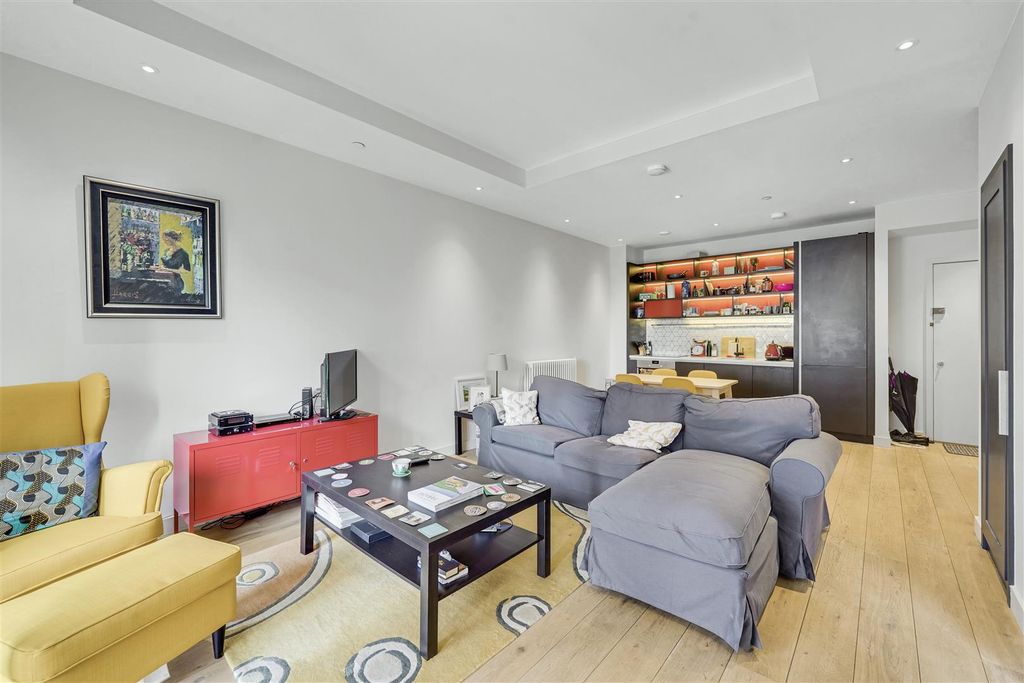 Property photo 2 of 7