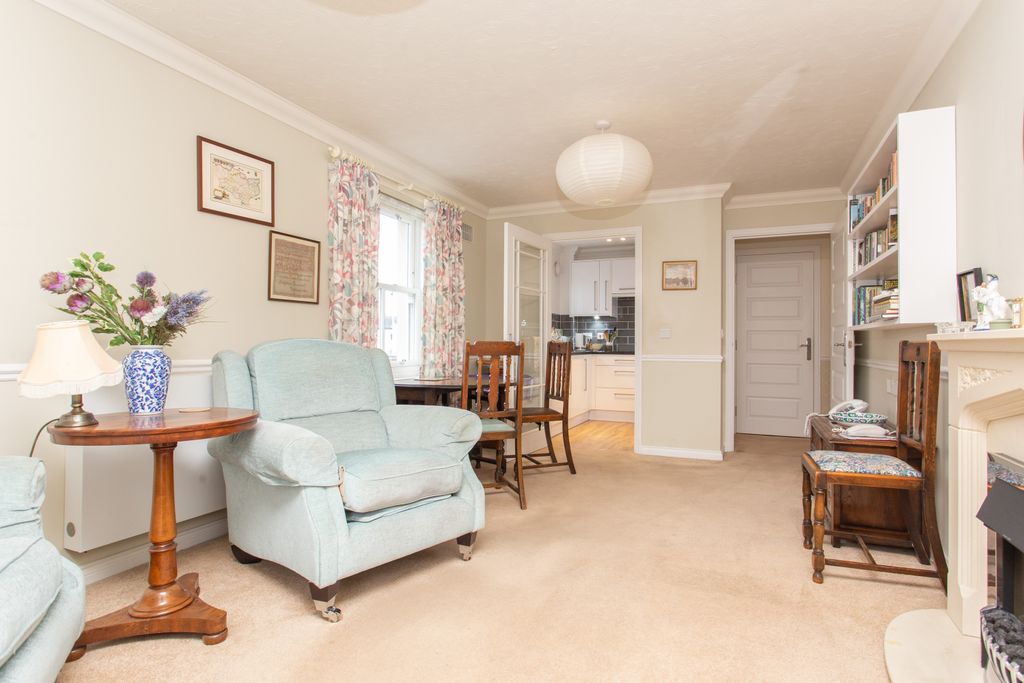 Property photo 2 of 11 Picture 2