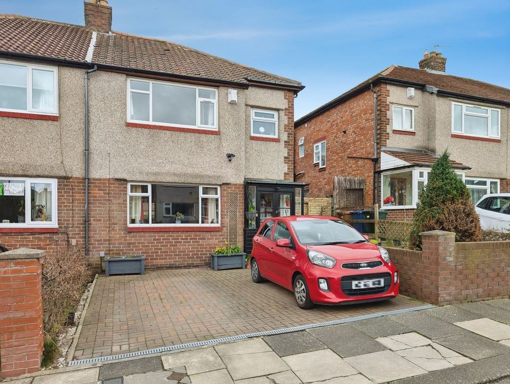 Property photo 1 of 14 Photo 6