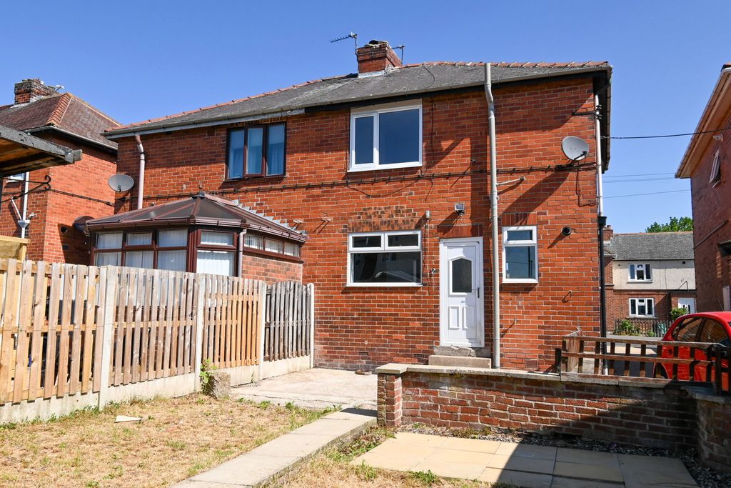 Property photo 2 of 14