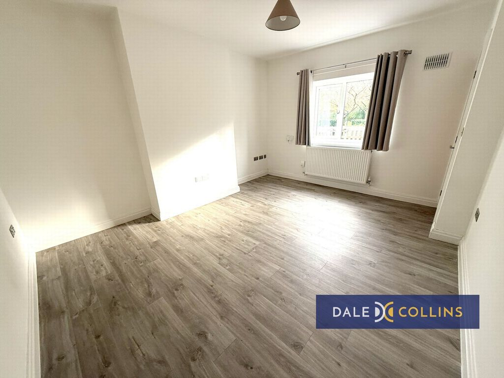 Property photo 3 of 12 Photo 5