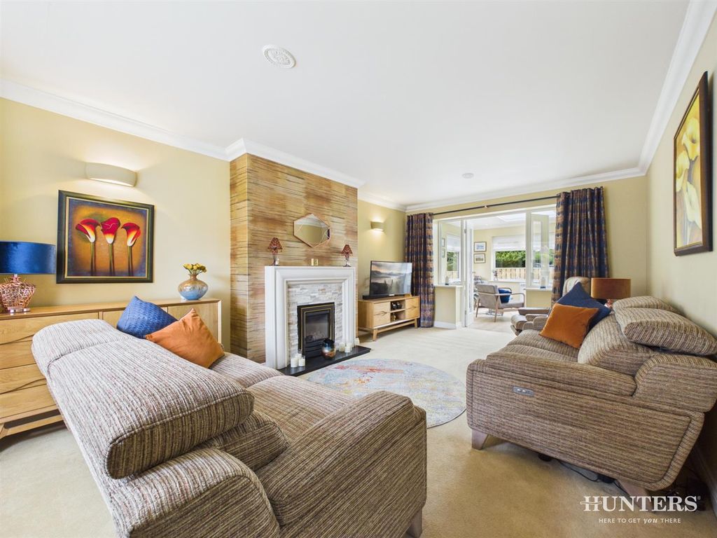 Property photo 2 of 32 d35d1E68c0744E86943Ca02A4B25F337_100_Cam05287G0-Pr