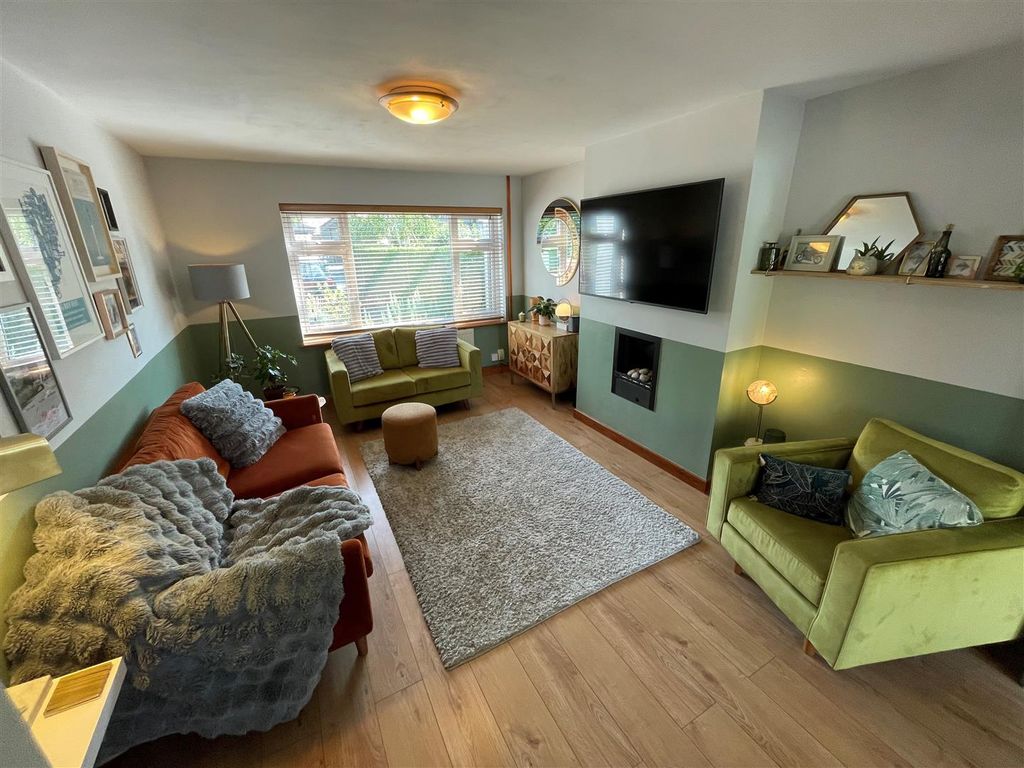 Property photo 2 of 20 21.Jpg