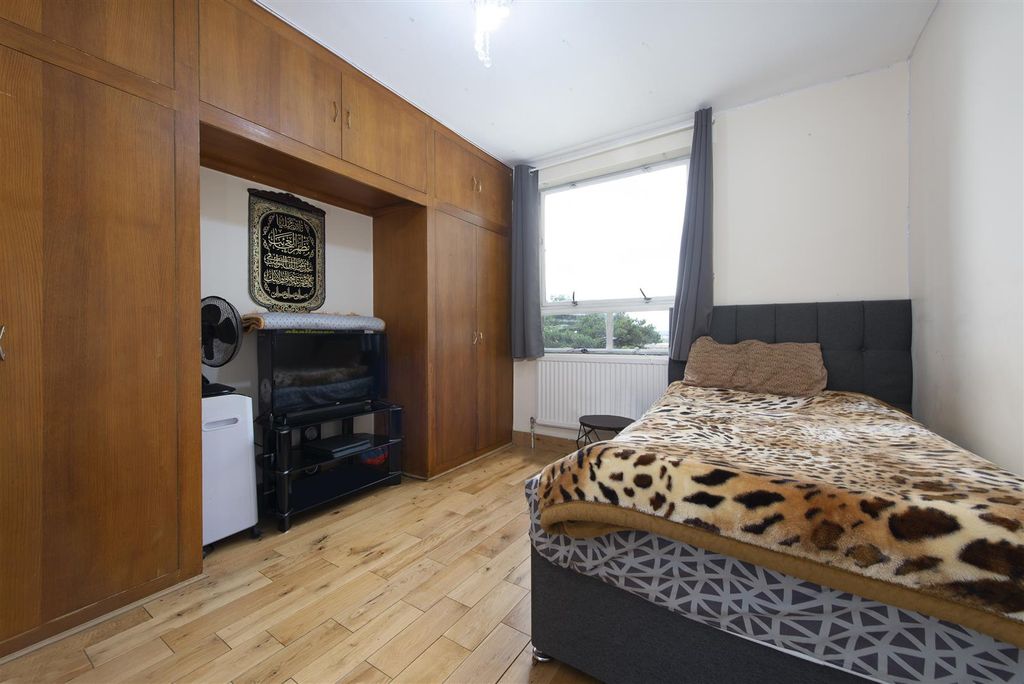 Property photo 2 of 15 53018  Hi Res (2).Jpg