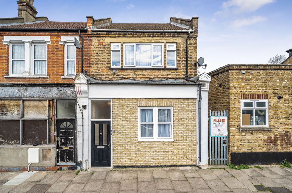 Property photo 1 of 13 Front