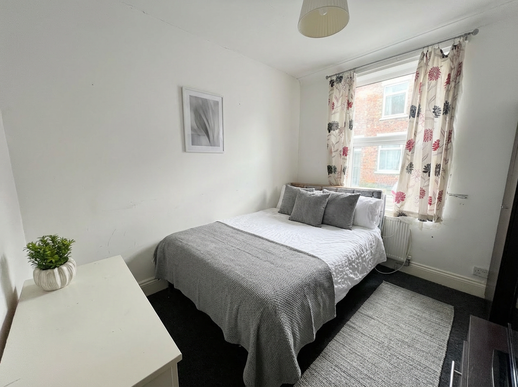 Property photo 1 of 3