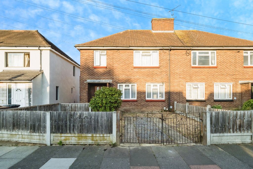 Property photo 1 of 17