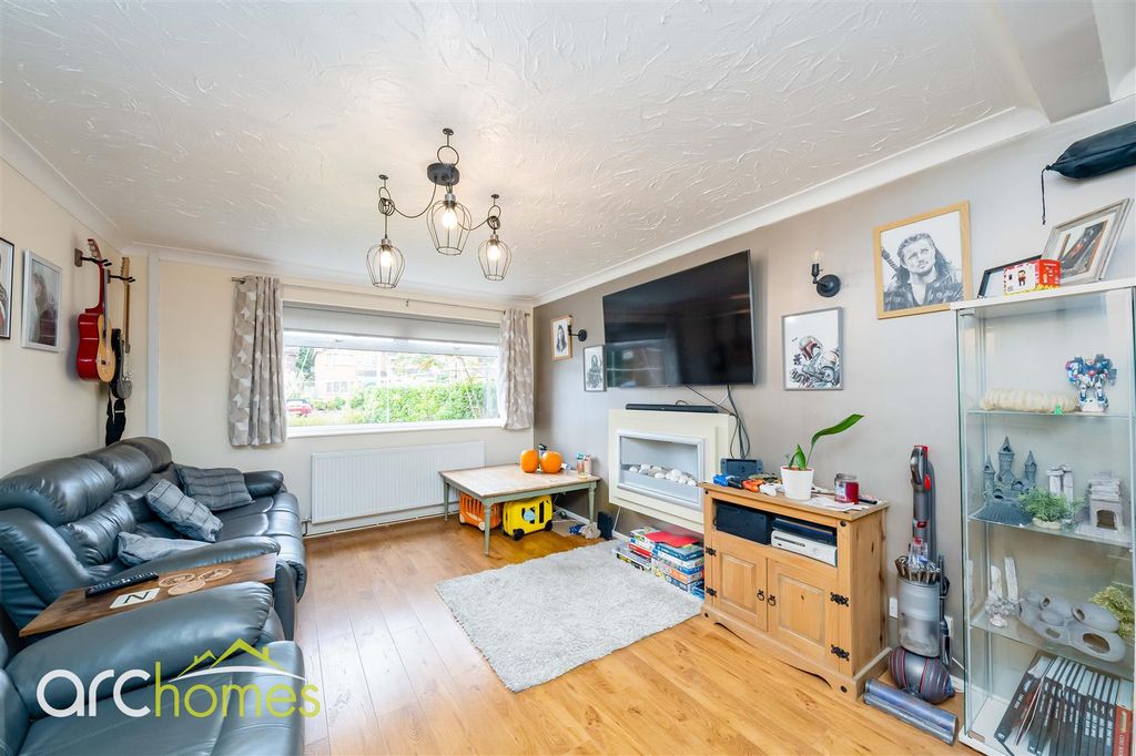 Property photo 2 of 28 Dsc02862-Edit.Jpg