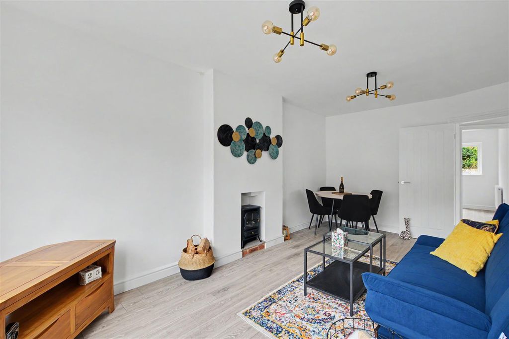 Property photo 3 of 22 Lounge Diner_2.Jpeg