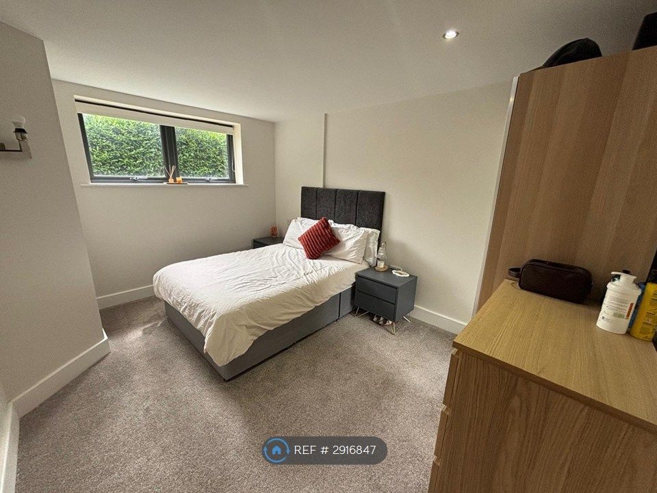 Property photo 3 of 11