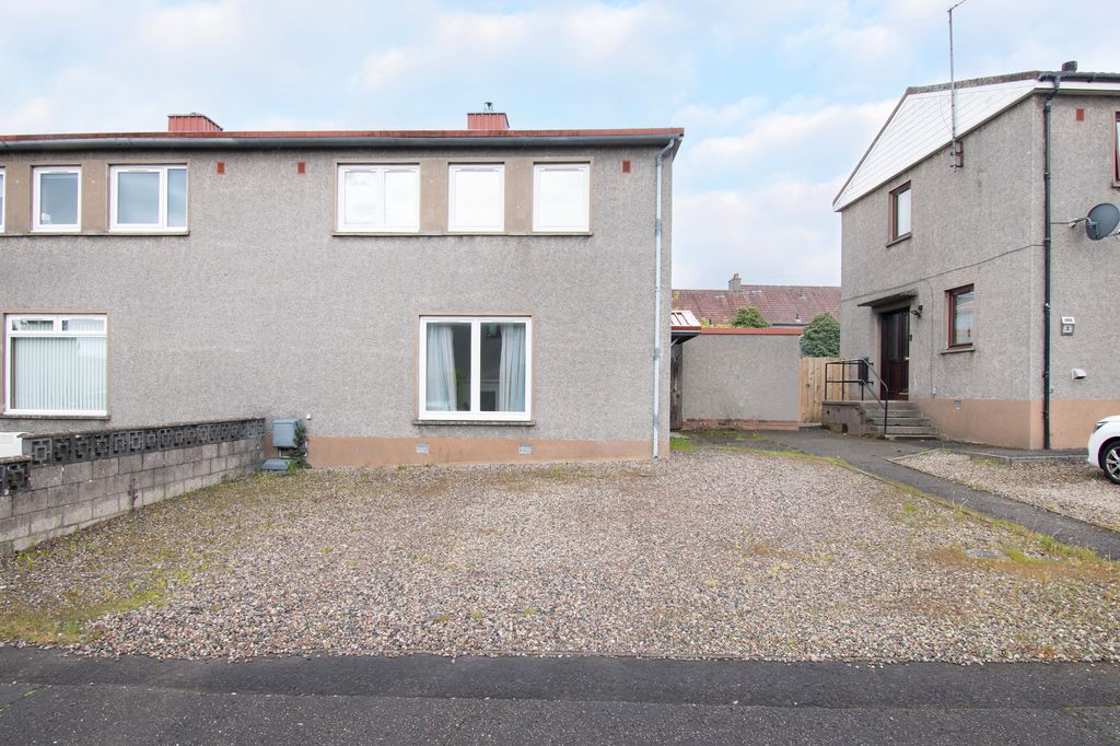 Property photo 2 of 42