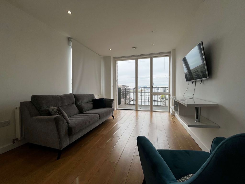 Property photo 2 of 10