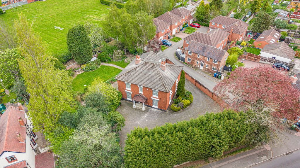 Property photo 1 of 34