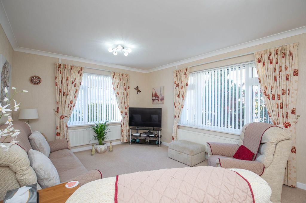 Property photo 2 of 24