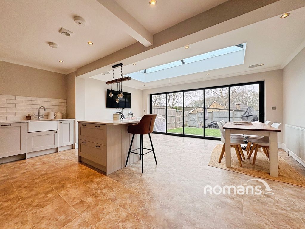 Property photo 2 of 16 Pbox-Img.Jpg