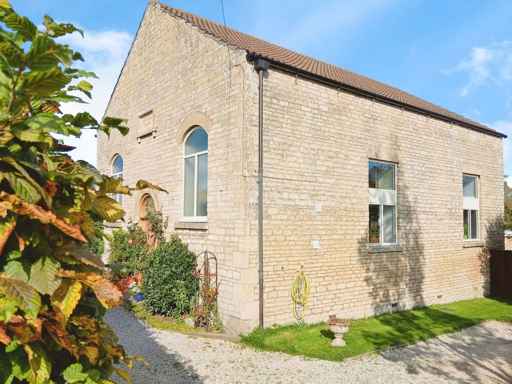 Property photo 1 of 27
