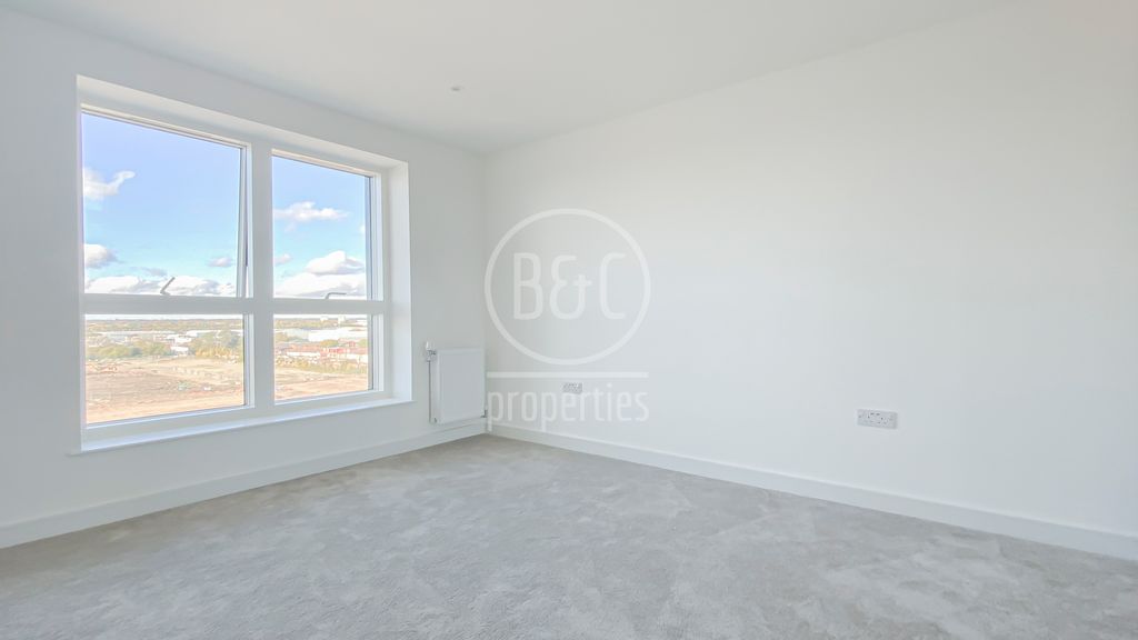 Property photo 3 of 11 Photo 03