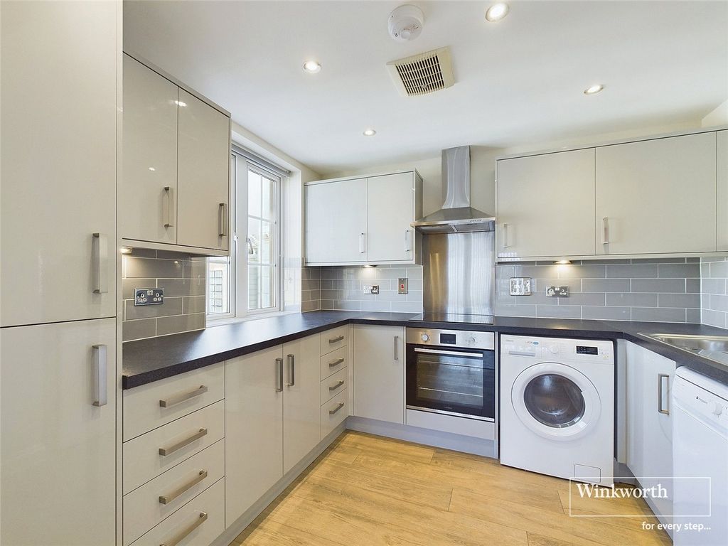 Property photo 3 of 11 Picture No. 19