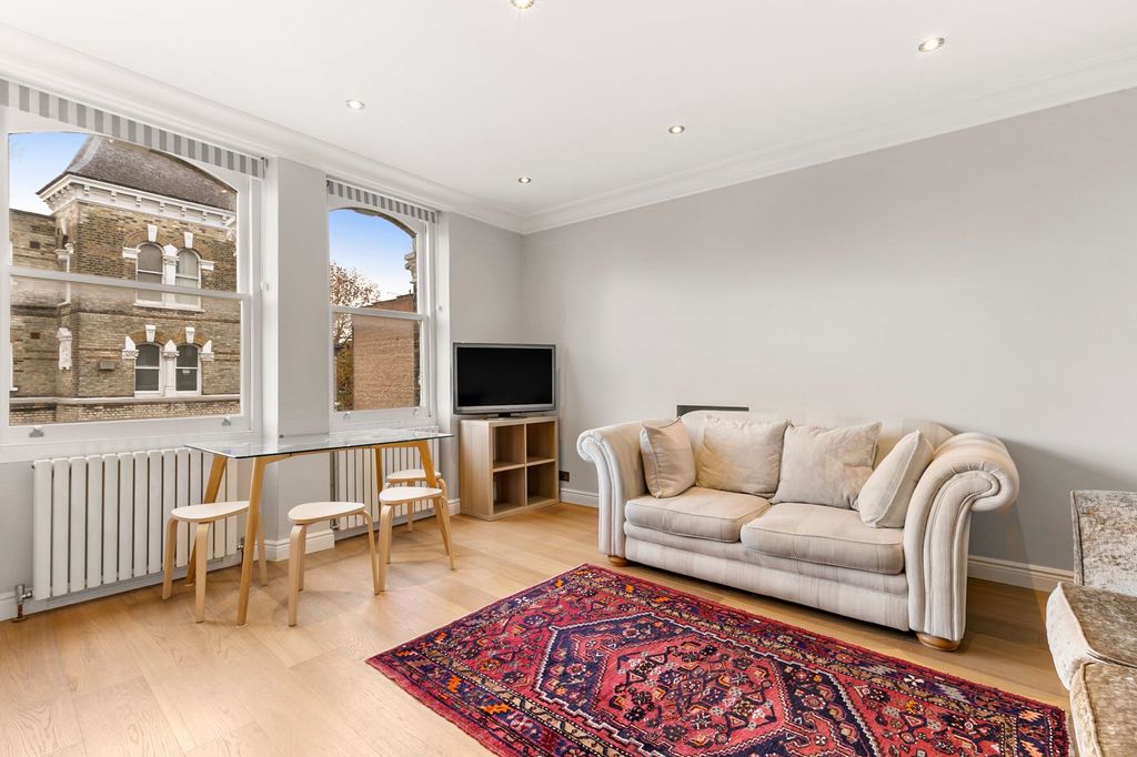 Property photo 2 of 9