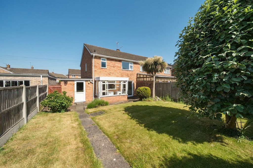 Property photo 2 of 14 Rear Garden