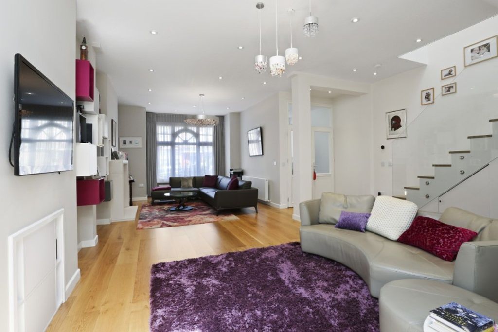 Property photo 2 of 13