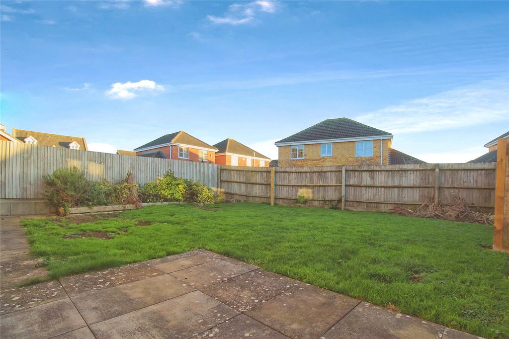 Property photo 2 of 16 Picture No. 03