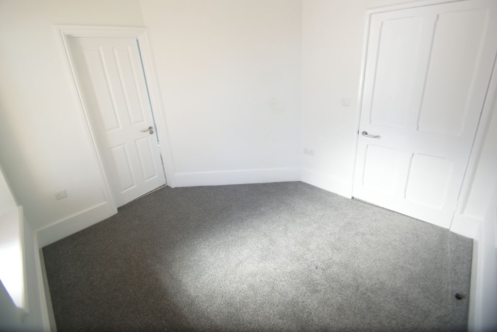 Property photo 3 of 4 Dsc08002.Jpg