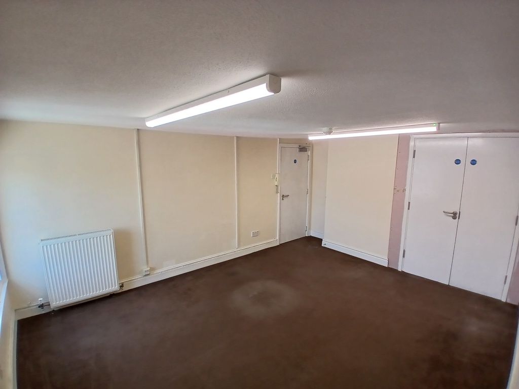 Property photo 3 of 3 Photo 8