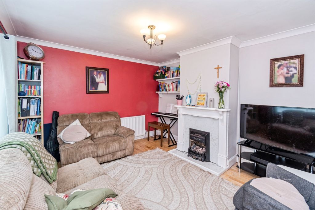 Property photo 2 of 20