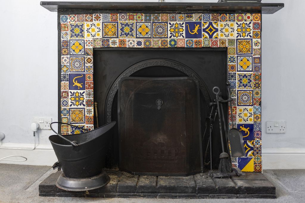 Property photo 3 of 15