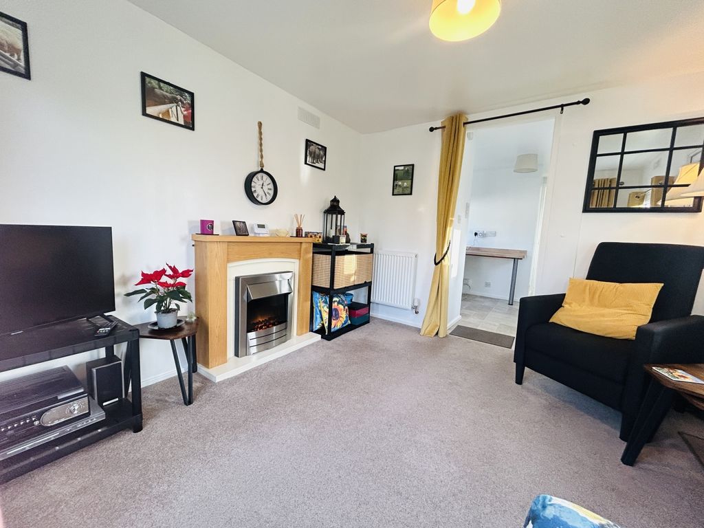 Property photo 2 of 17 Img_3028