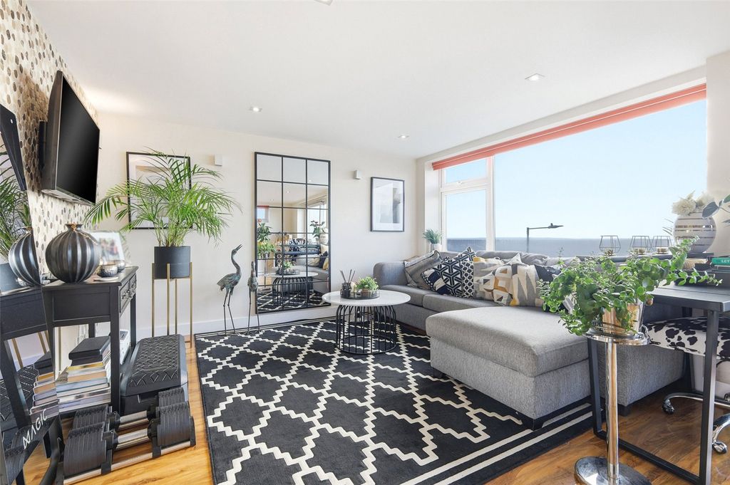 Property photo 3 of 14 Picture No. 04