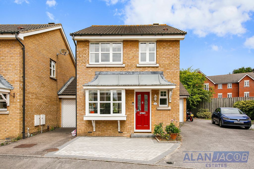 Property photo 2 of 36