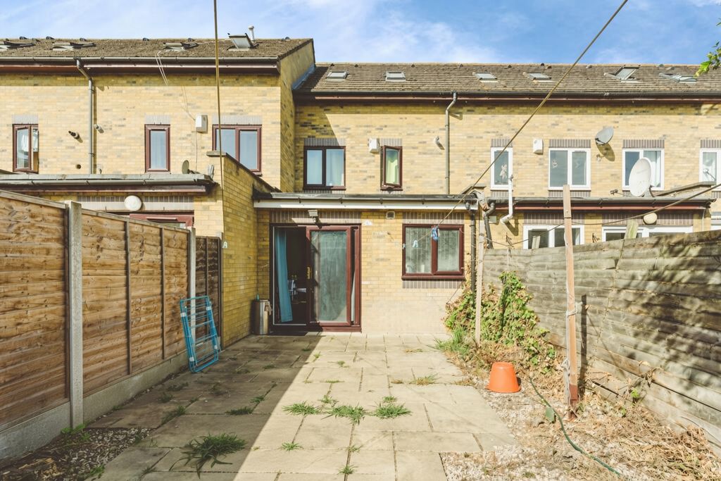 Property photo 3 of 17