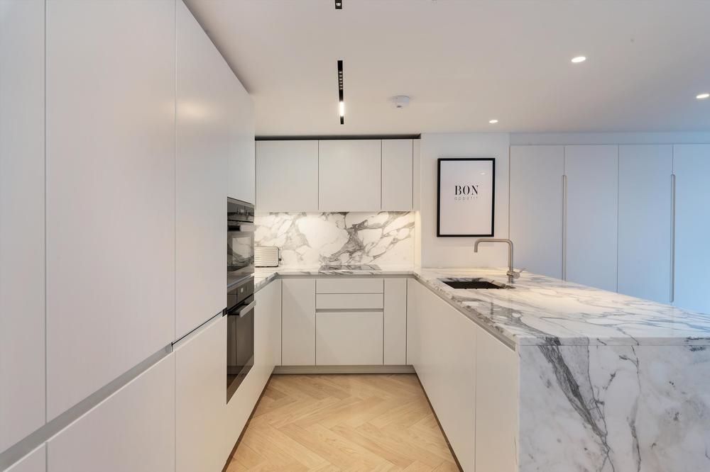 Property photo 2 of 12 c693740F8Ff99804E...