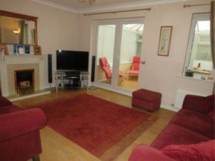 Property photo 2 of 8