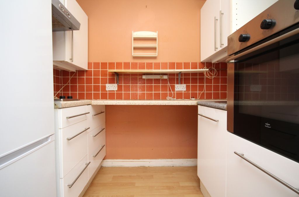 Property photo 1 of 14 Kitchen