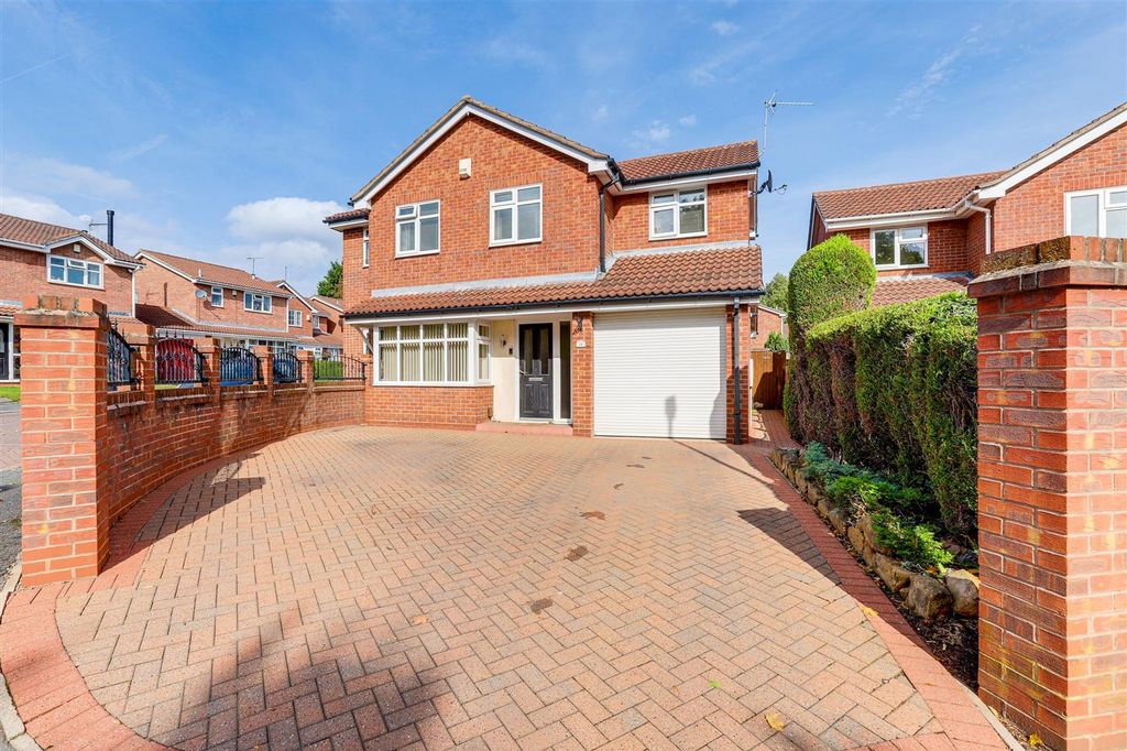 Property photo 1 of 26